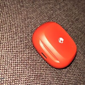 Skullcandy Vibrant Orange Earbud Case